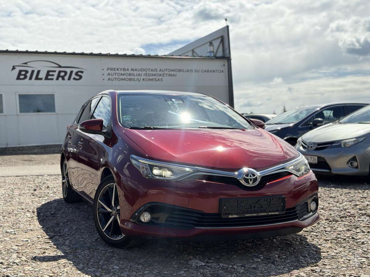 Toyota Auris 2017-12 Hečbekas