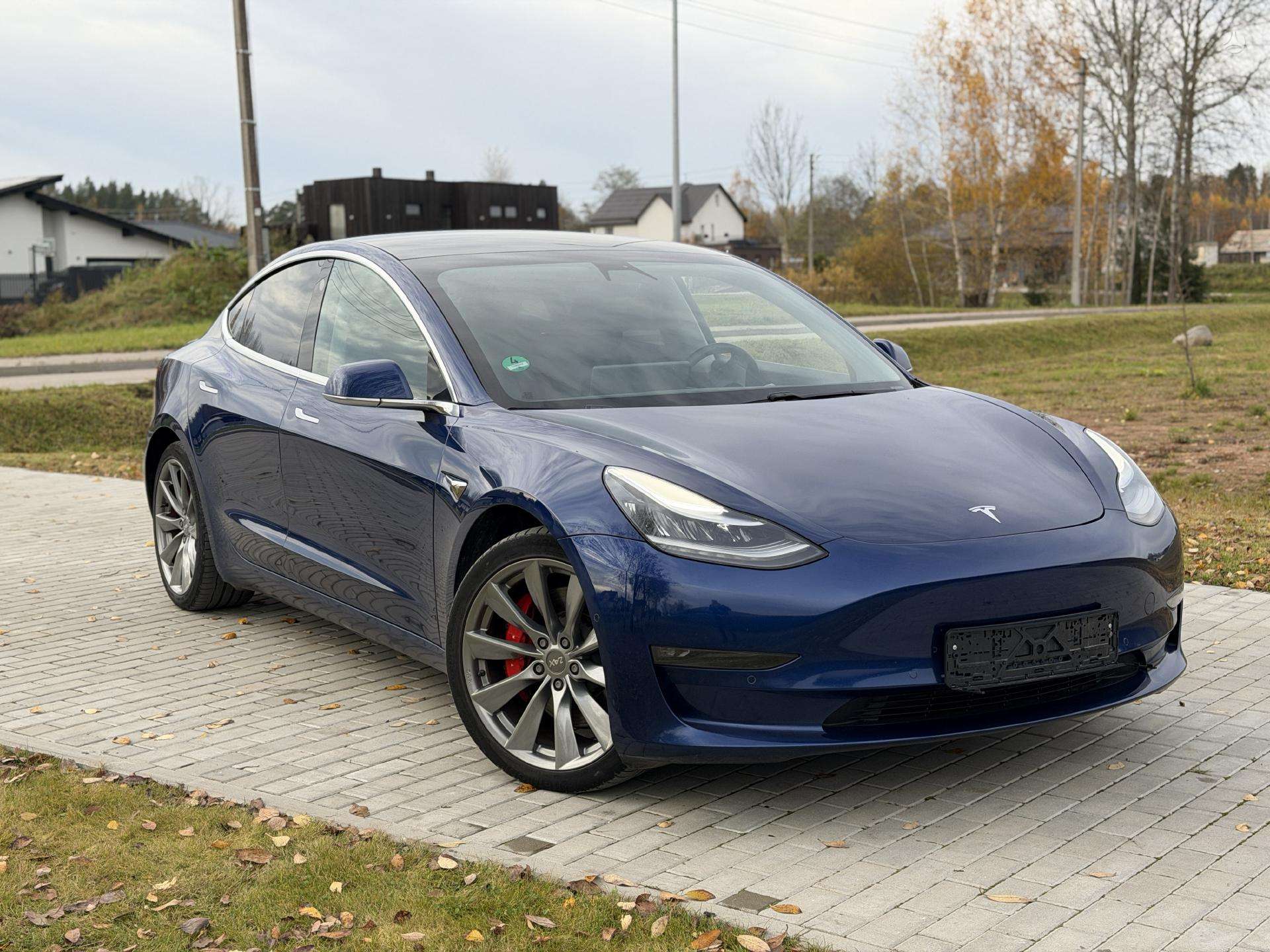 Tesla Model 3 2019-12 Hečbekas
