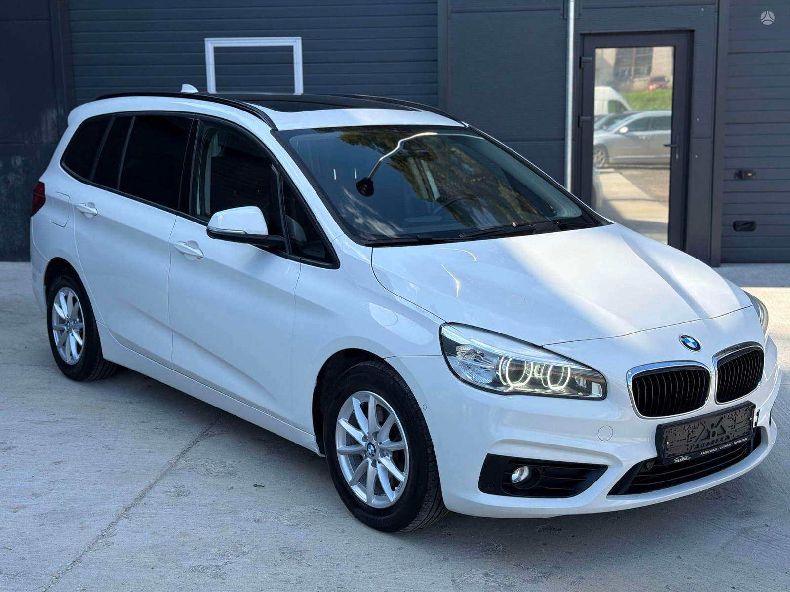 BMW 220 Gran Tourer 2015-07 Vienatūris