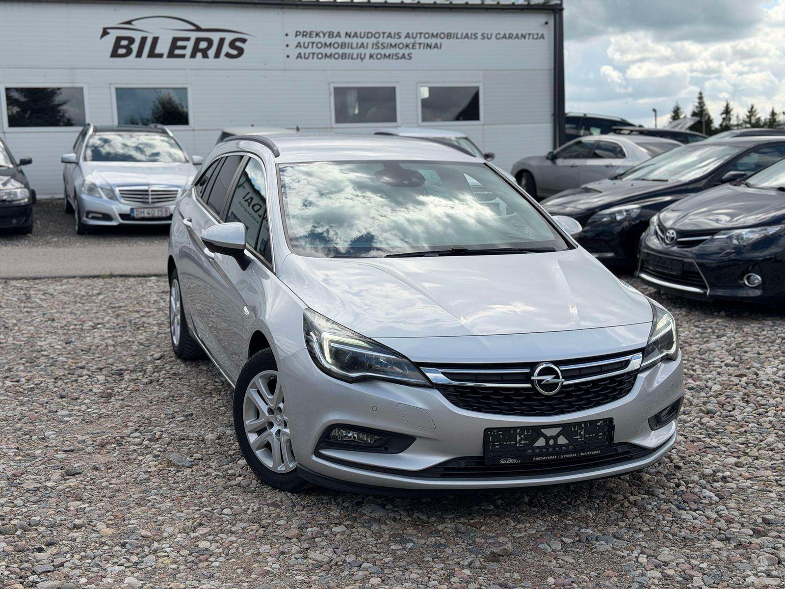 Opel Astra 2016-08 Universalas